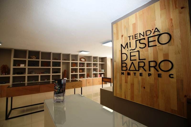 Abren tienda de artesanías en Museo del Barro, Metepec