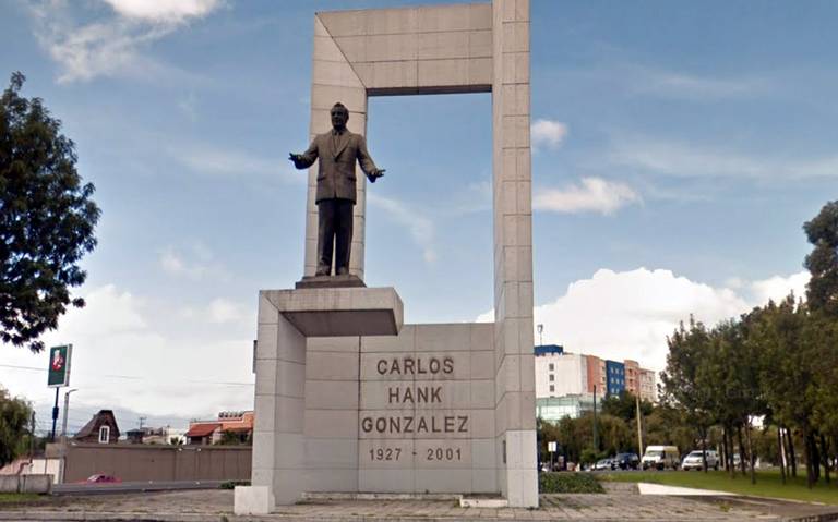 Cabildo de Toluca propone retirar el monumento a Carlos Hank González en Paseo Tollocan