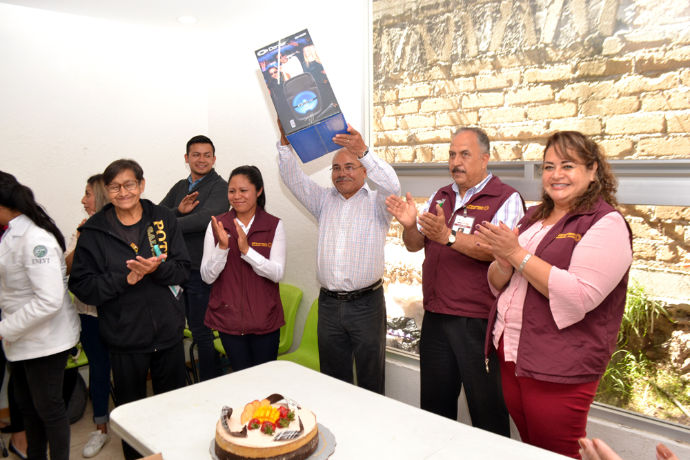 DIF de Zinacantepec realiza clubes para adultos mayores