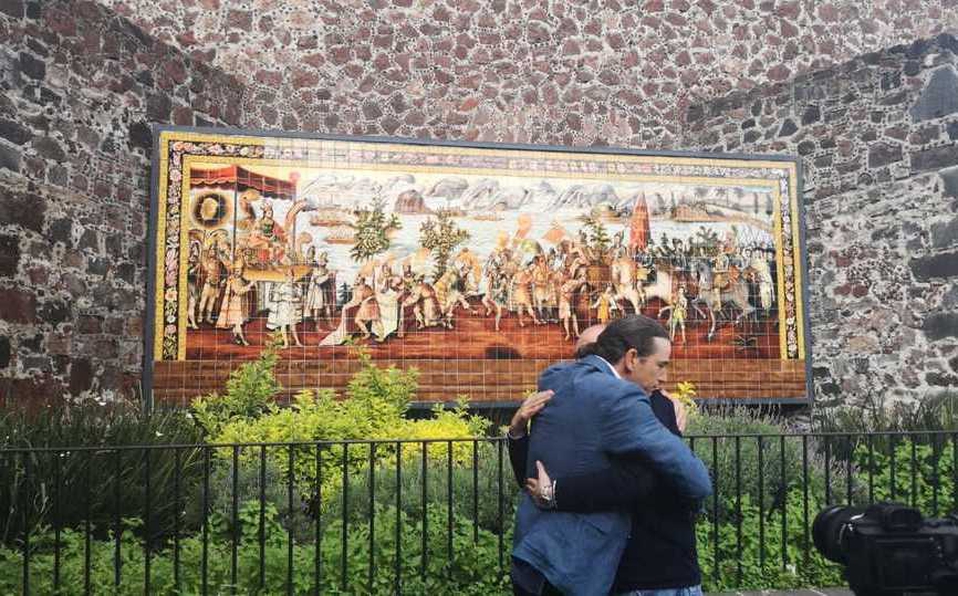 Descendientes de Cortés y Moctezuma reunidos 500 años después