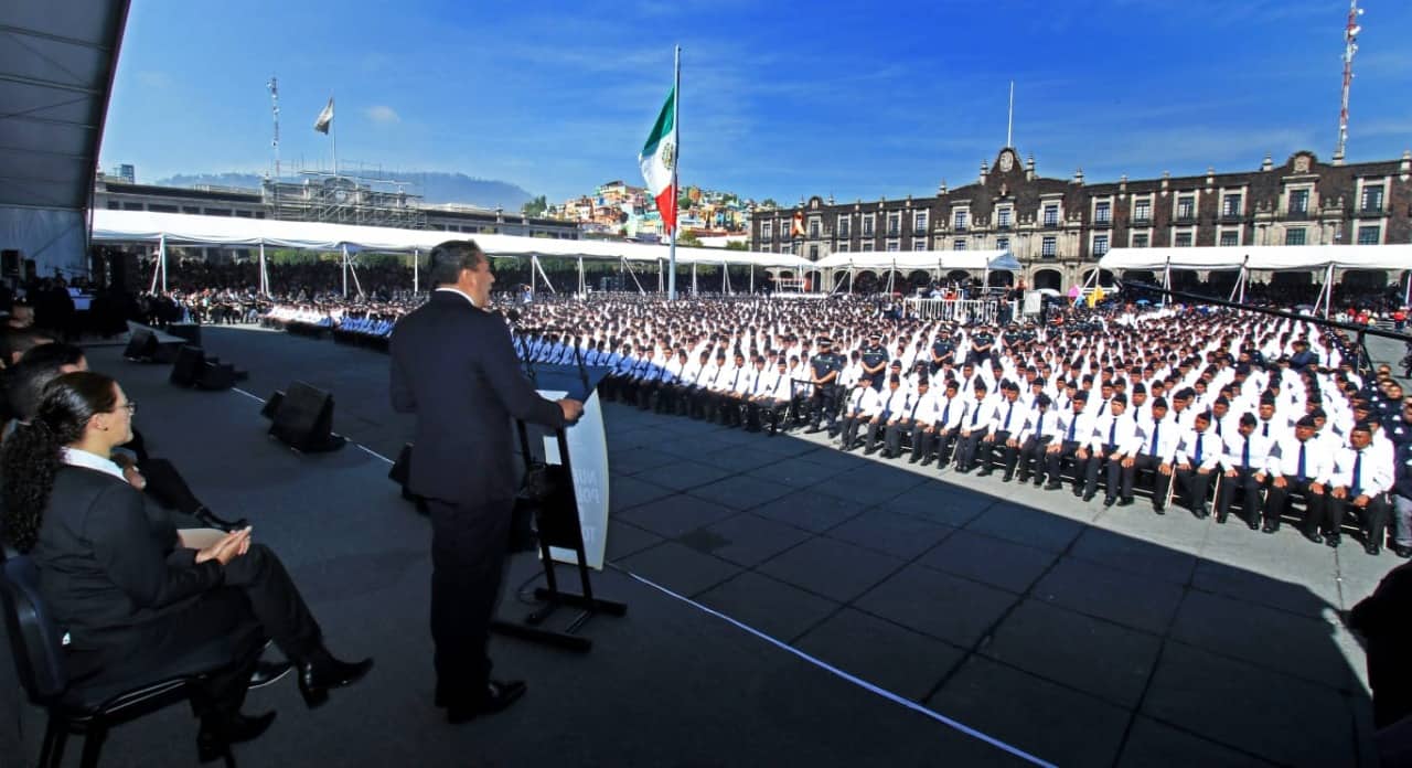 Graduación de cadetes y seguridad en Toluca por Juan Rodolfo Sanchez
