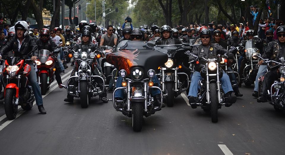 Rodada masiva de motocicletas en Toluca
