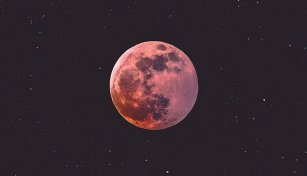 El 2020 nos trae la luna de fresa y un eclipse lunar para este mes de junio