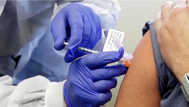 ¿Qué personas recibirán primero la vacuna contra el Covid-19?