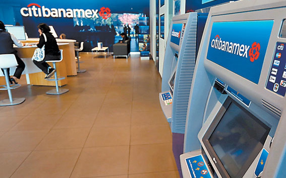 Citibanamex abre fila exclusiva para adultos mayores y pensionados