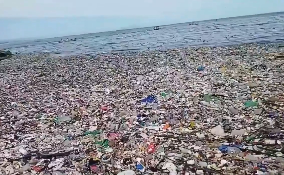 (Video) Toneladas de basura en las playas de Honduras