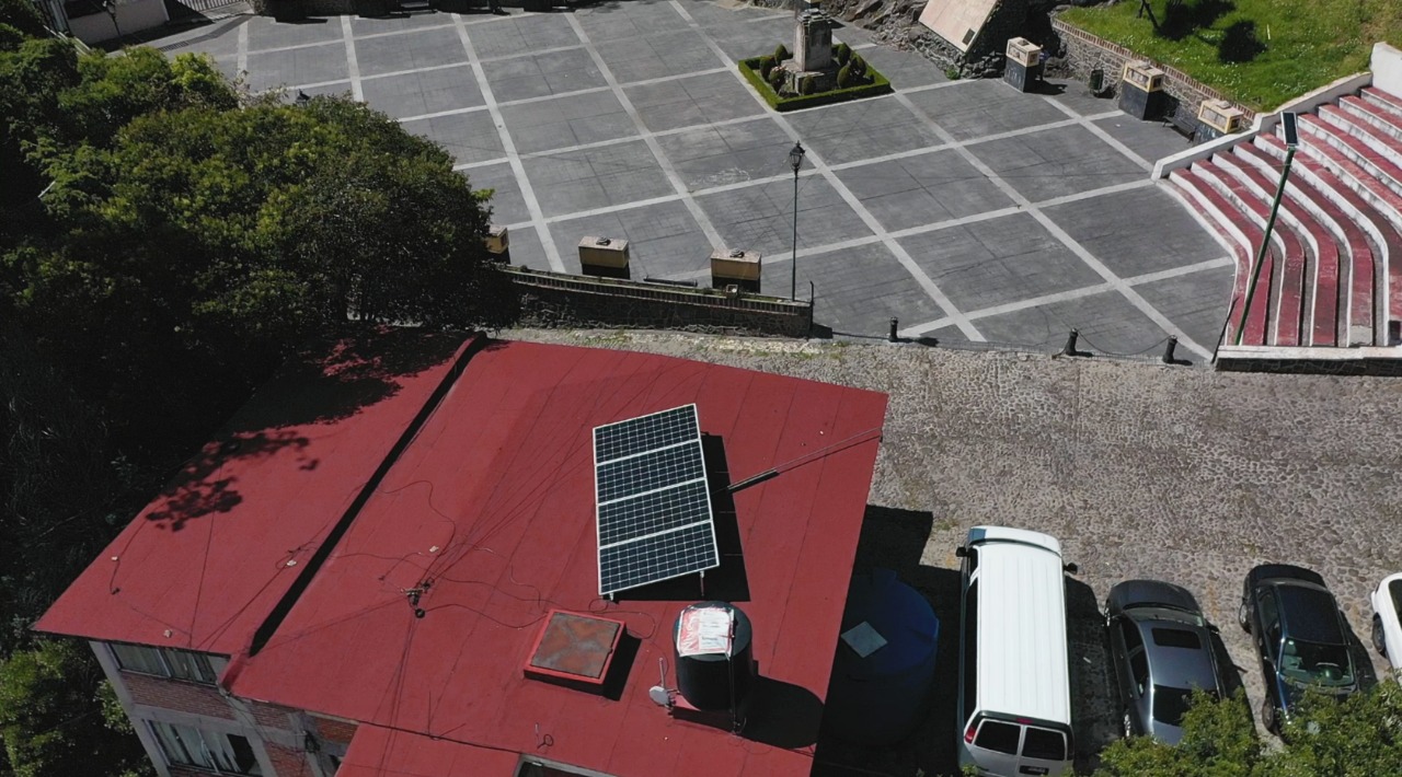 Energía renovable llega a edificios de la administración municipal de Toluca