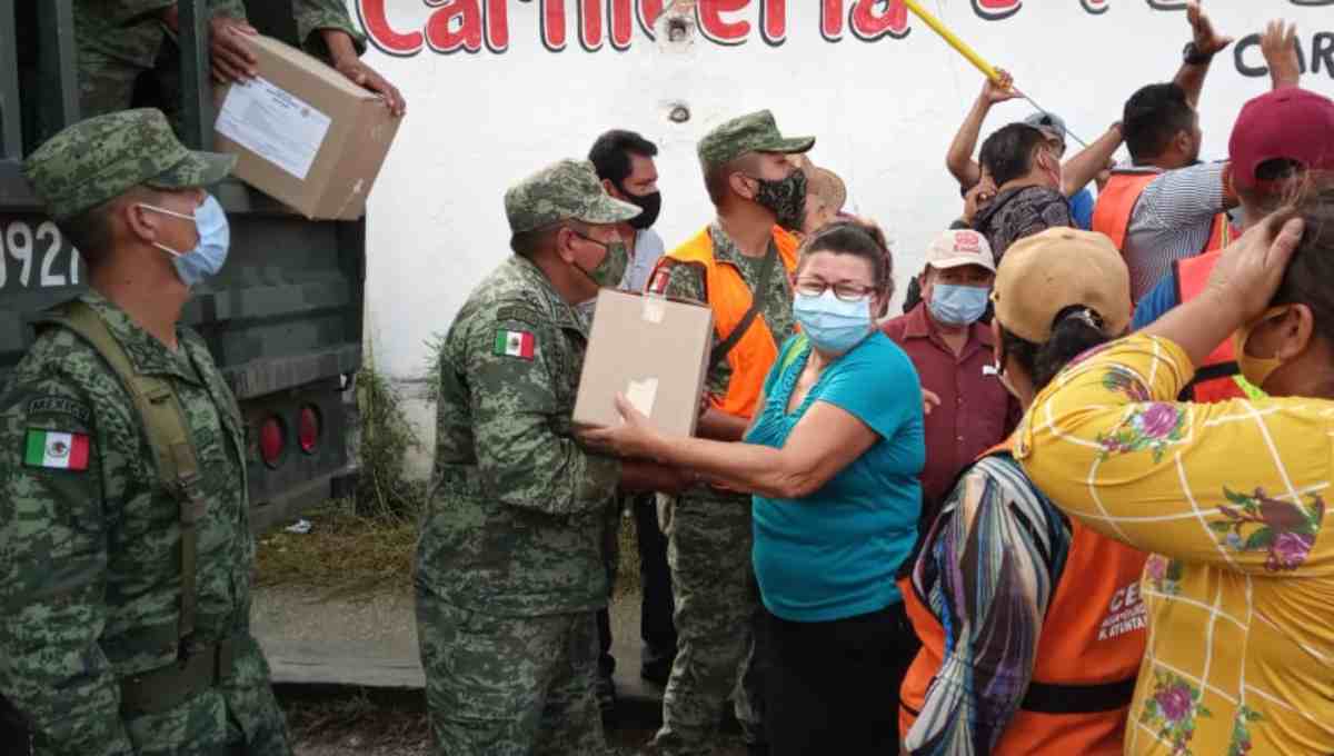 Tabasco recibe apoyo pesar de que siguen las inundaciones