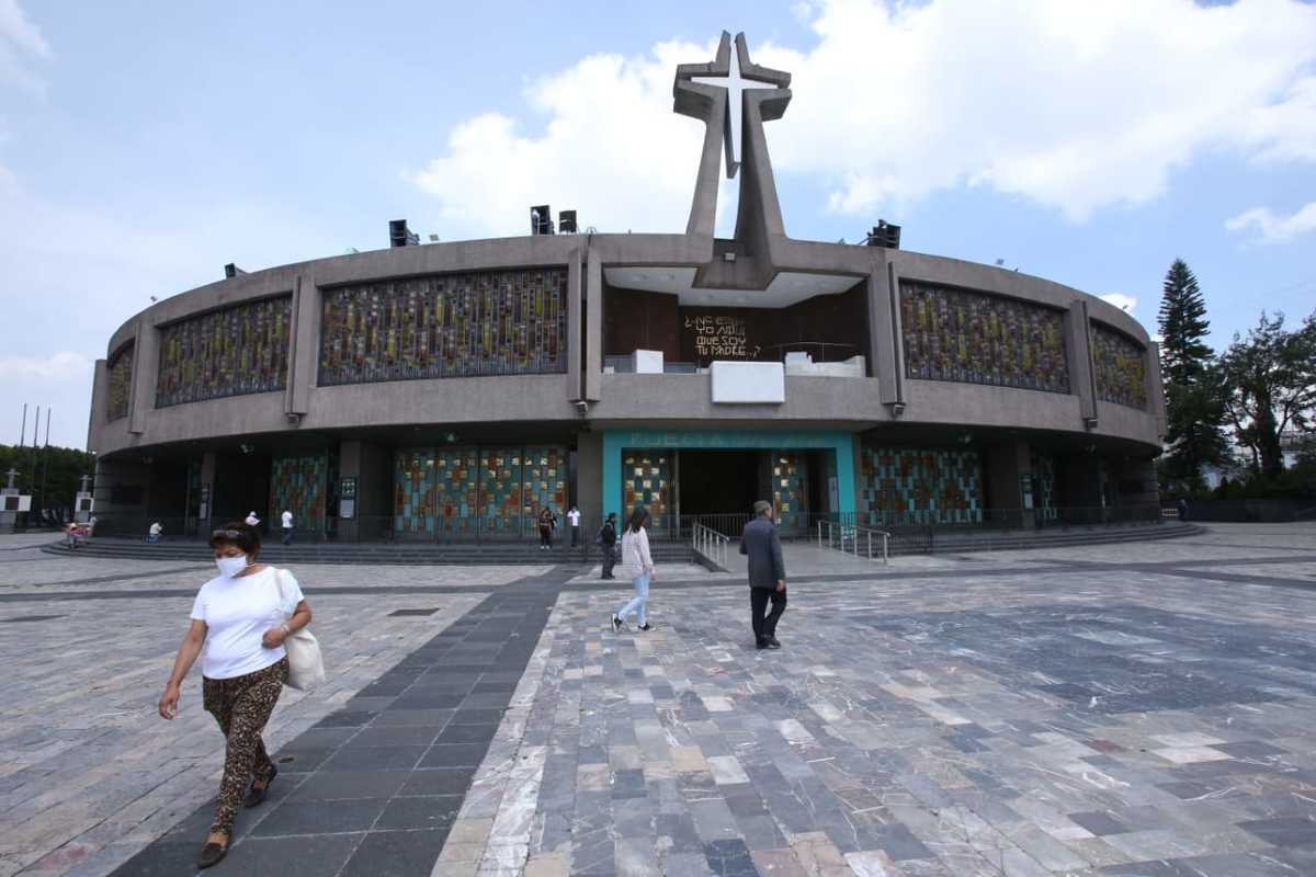 CDMX: Peregrinos y Protección Civil se pelean en atrio de la Basílica
