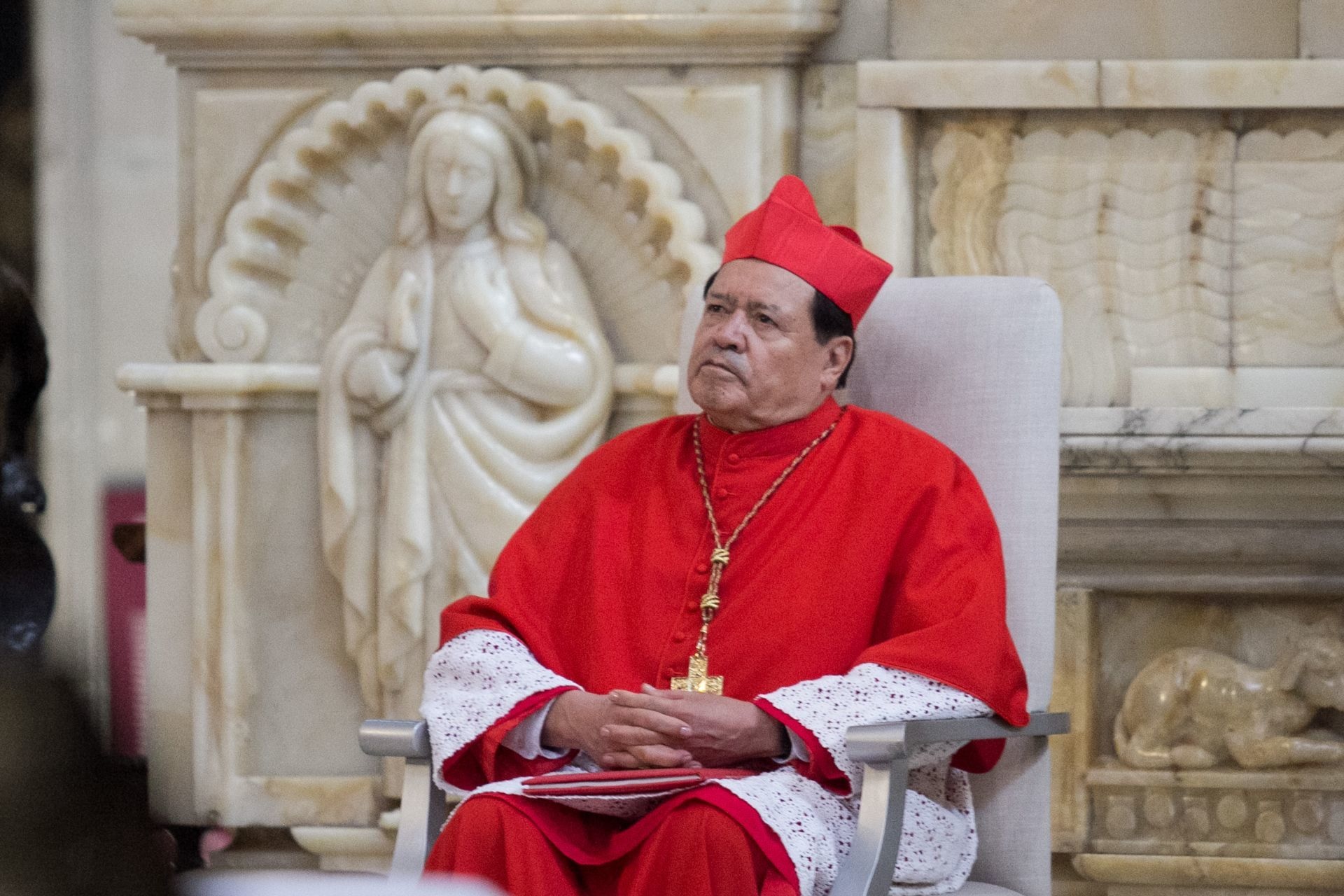 Cardenal Norberto Rivera aun sigue internado por Covid-19