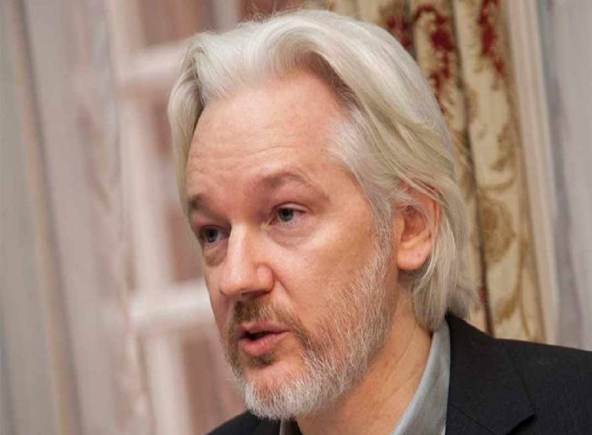 AMLO ofrecerá asilo político a  Julian Assange, fundador de WikiLeaks