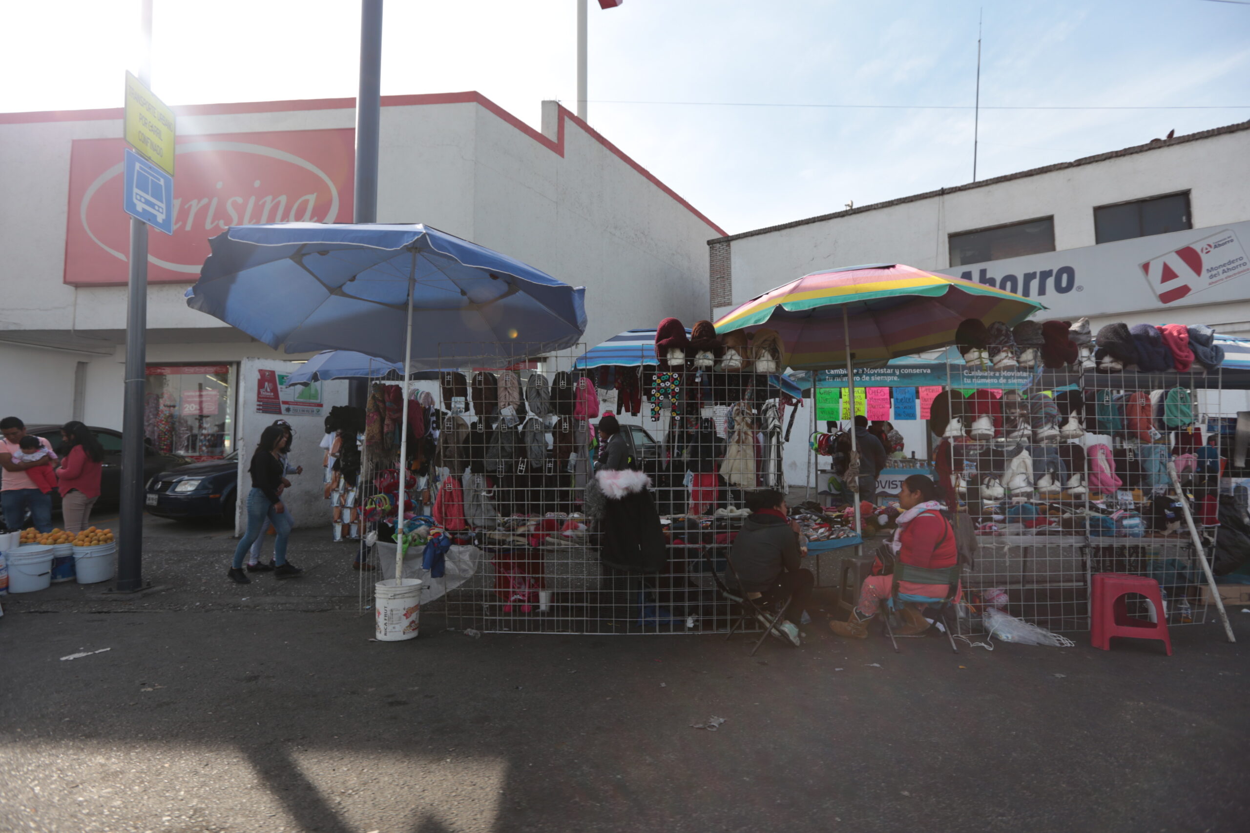 Toluca: Comercio ambulante vuelve a la terminal