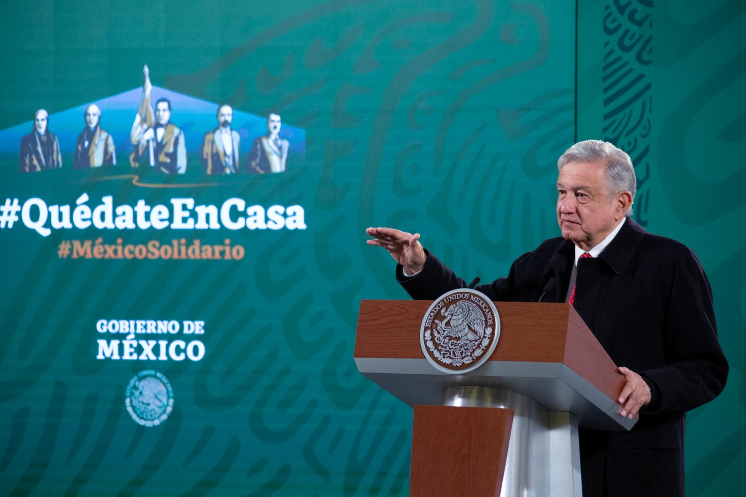 Política energética es defendida por Andrés Manuel López Obrador