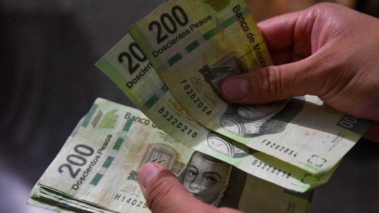 ¿Ganas 6 mil pesos o menos al mes? Así puedes ahorrar 14 mil pesos en un año