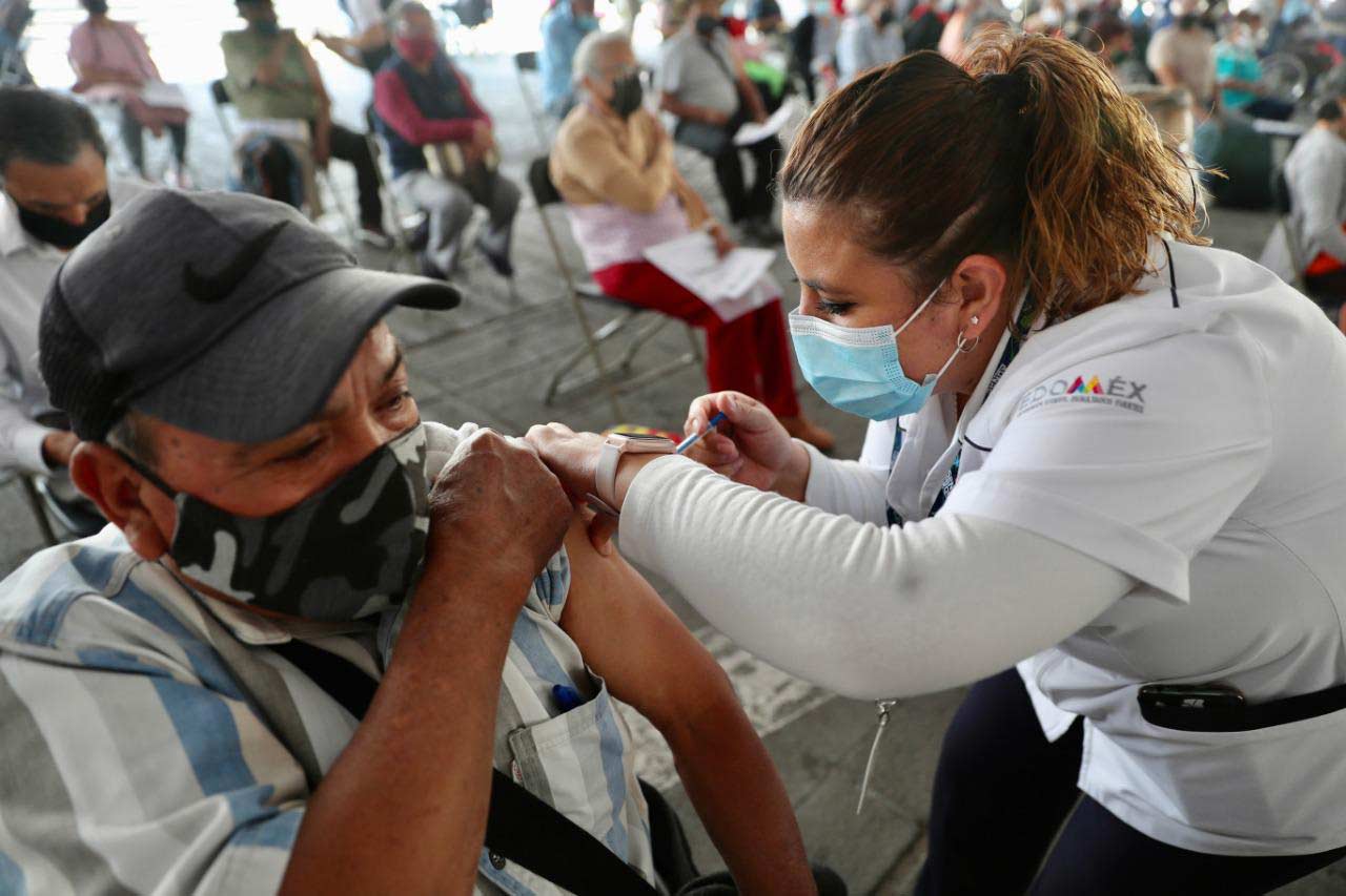 A partir del 31 de marzo, inicia vacunación contra COVID-19 en 16 municipios del Edoméx