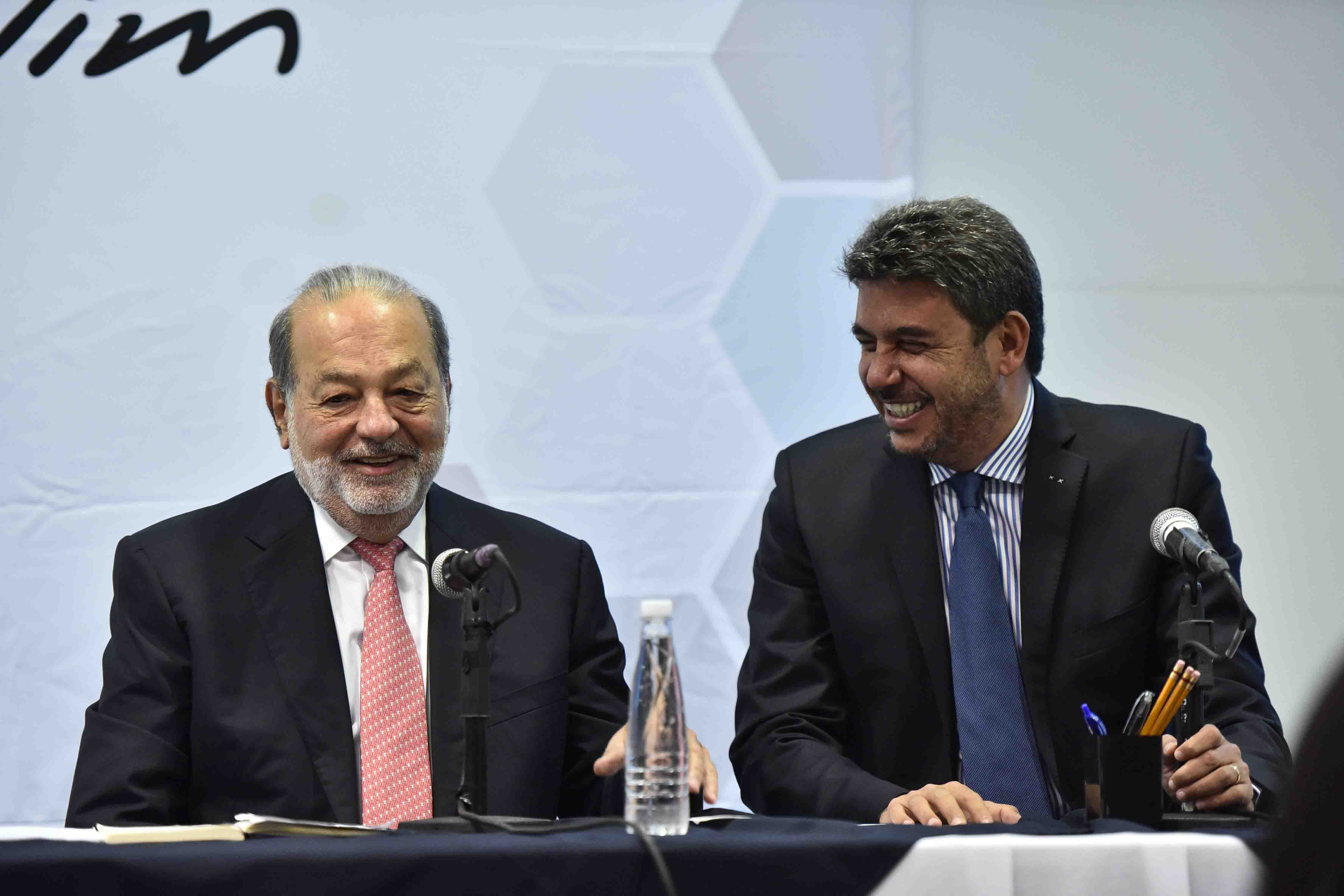 Becas Carlos Slim para estudiantes del IPN y UNAM