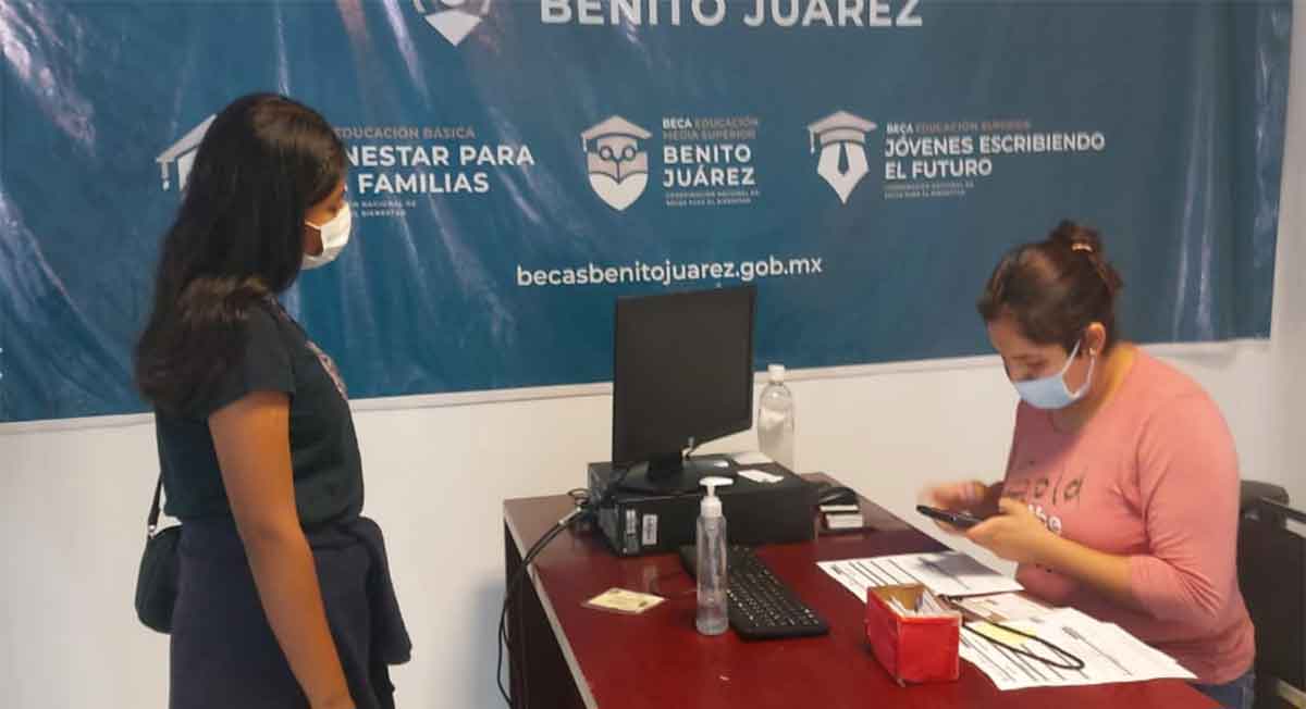Becas Benito Juárez registro en línea convocatoria universitaria para recibir $10,000 pesos