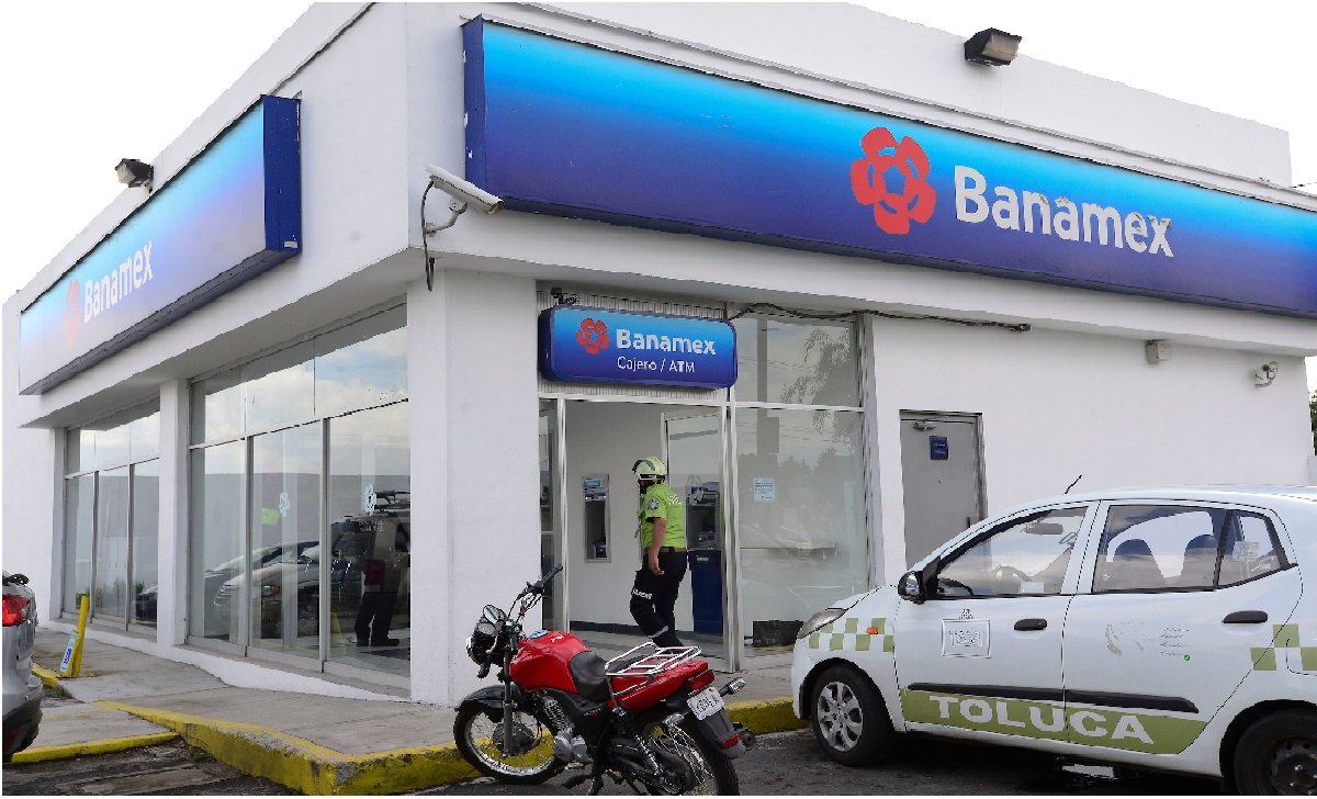 ¿Los bancos abrirán el 15 de noviembre del 2021 en México?