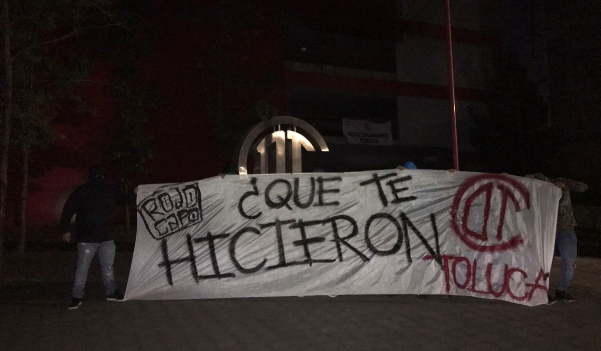 ¿Qué te hicieron Toluca FC?, afición escarlata estalla después del fracaso de la directiva y jugadores 