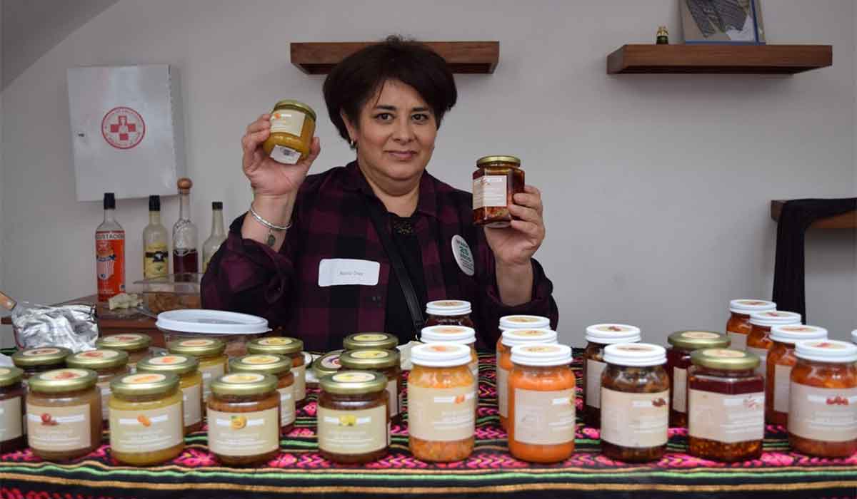 Festival gastronómico ¿Aún te sobro algo del aguinaldo 2021? Acude al bazar de artesanías por Temporada Navideña en Toluca organizado por IIFAEM y apoya lo local.