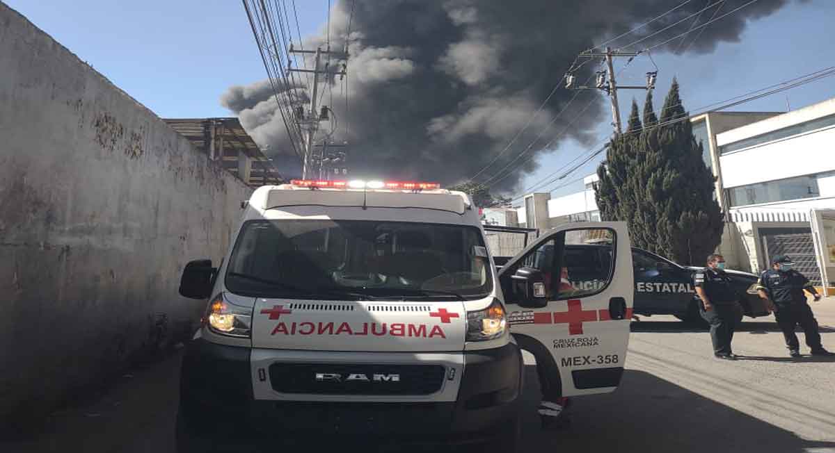 Momento de la segunda explosión de fábrica en Zona Industrial de Lerma