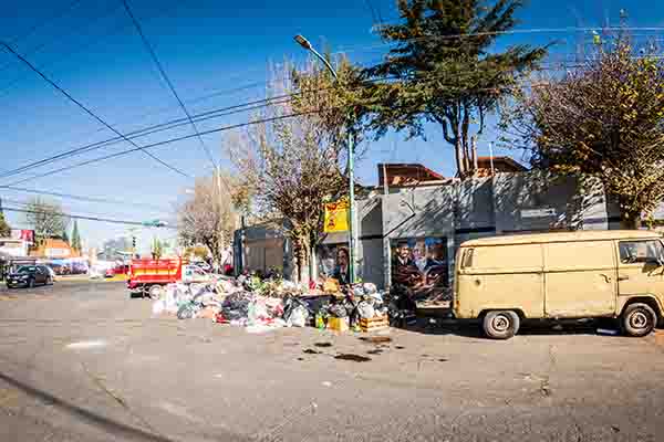 Toluca se despide del 2021 con basura en sus calles 