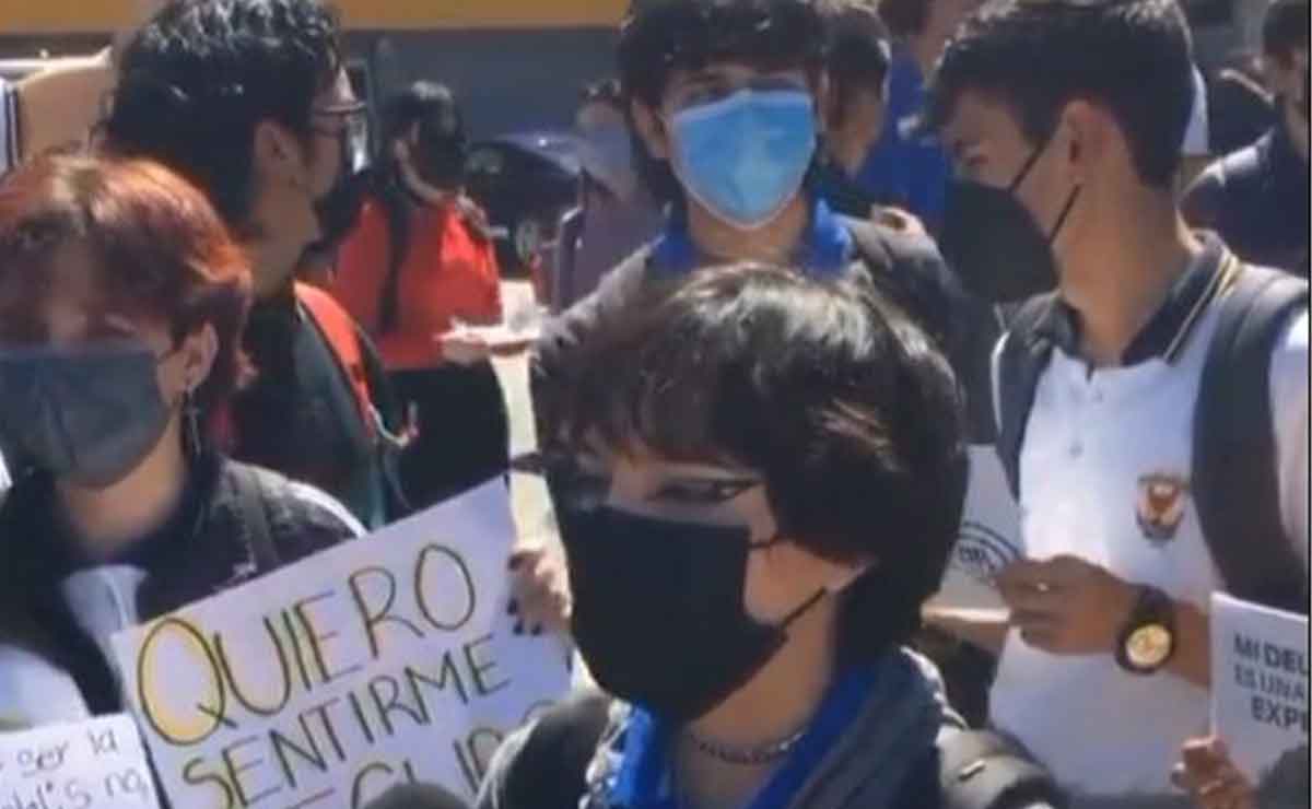 Estudiante denuncia los abusos del personal de la preparatoria de sinaloa