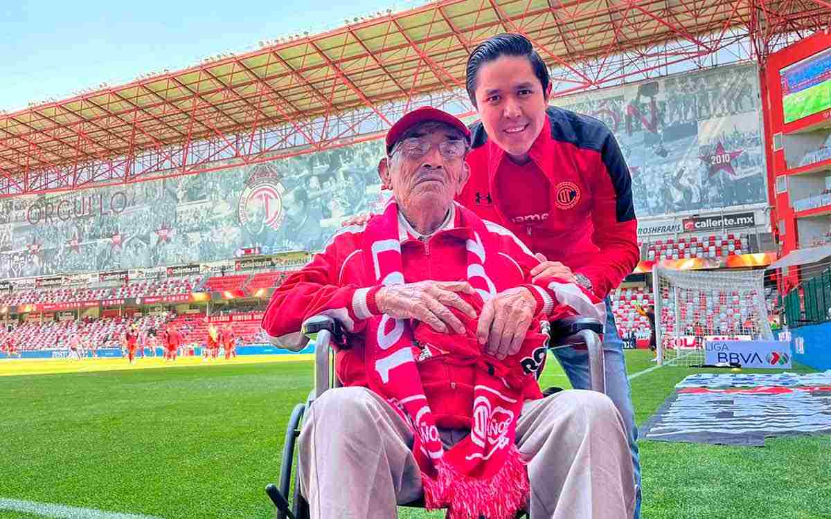 Pasión desde la cuna: «Abuelito Diablo» festeja 100 años a lado del Toluca FC