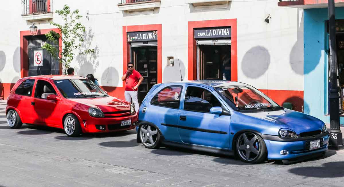 autos estacionados en municipio de metepec estado de méxico