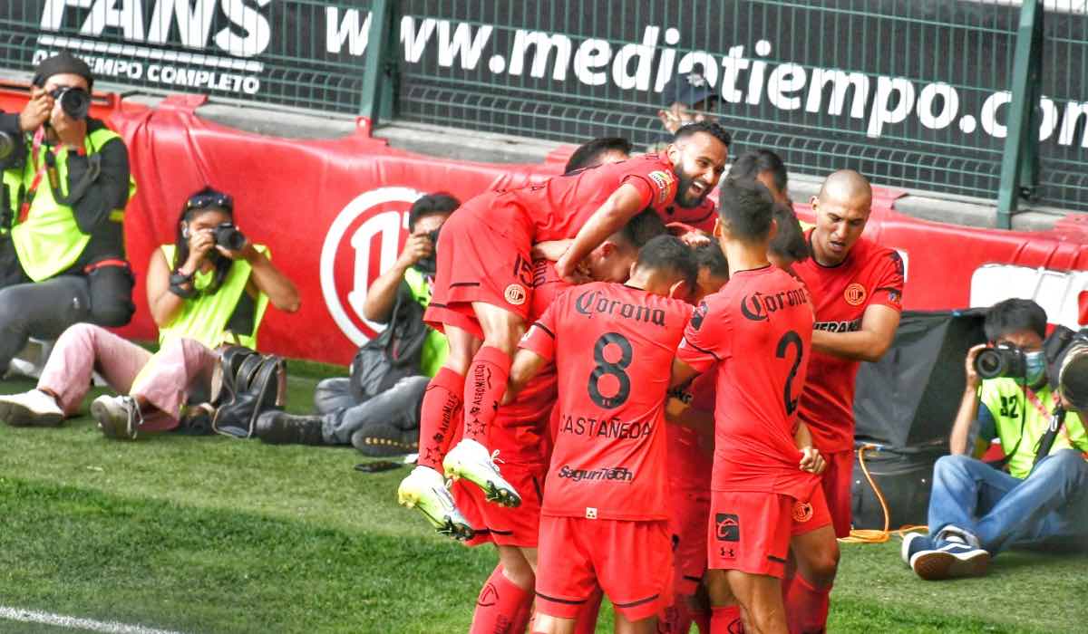 Festejo primer gol de Toluca vs Rayados