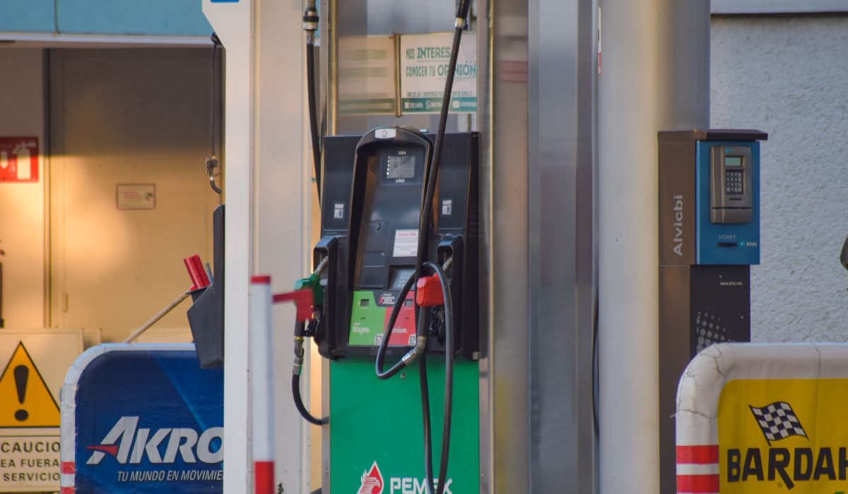 Usuario denuncia robo de combustible en gasolinera de Alfredo del Mazo en Toluca