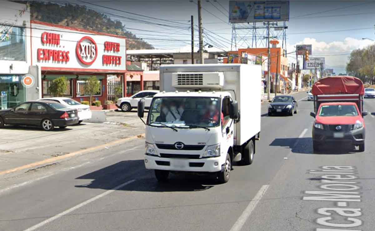 Alertan de camioneta blanca en Toluca: Chica denuncia intento de secuestro