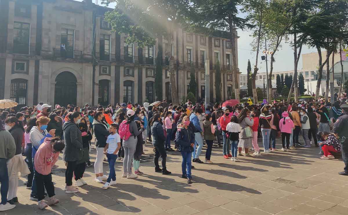 Aplican vacuna contra el papiloma a niñas en Toluca