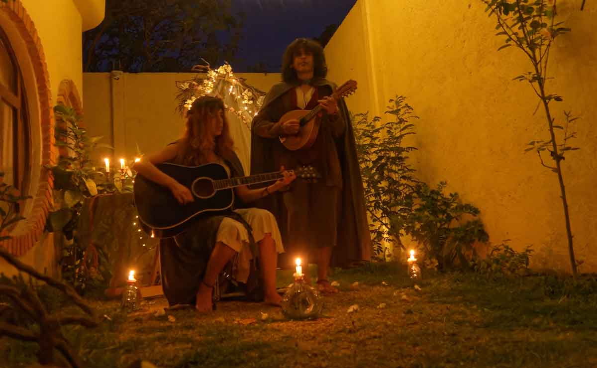 Hobbits tocando música en Hobbit Garden