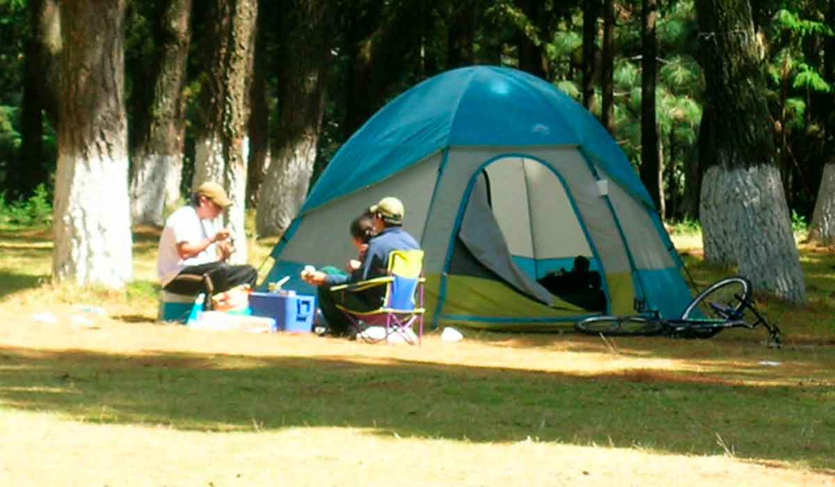 ¿Dentro de tus planes esta acampar este fin de semana? Te contamos los detalles de algunos sitios cerca de Toluca para hacer esta actividad.