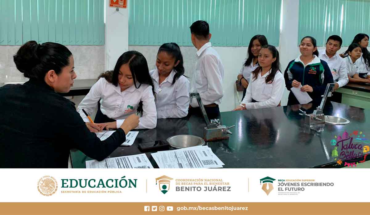 Si eres beneficiario de la Beca Bienestar 2022 Benito Juárez para Bachillerato, aquí te decimos cuando cae el último pago del ciclo escolar.