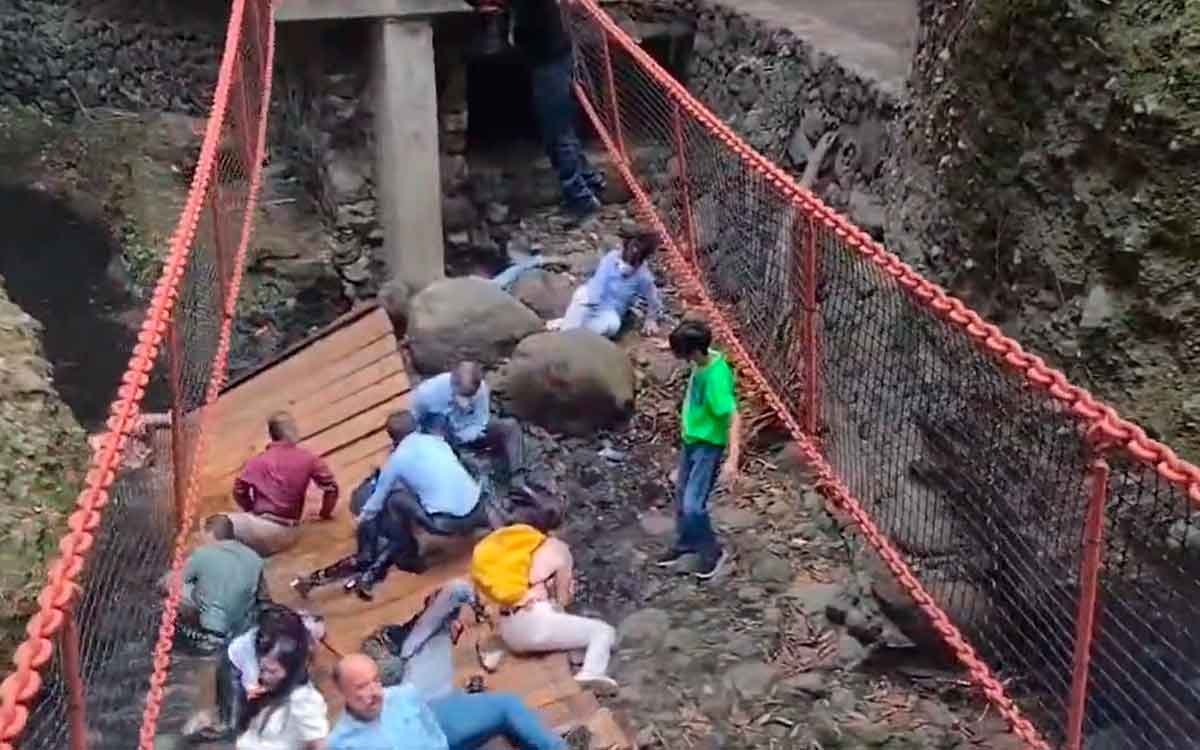 Video Viral: Colapsa puente en reinauguración de Parque en Cuernavaca