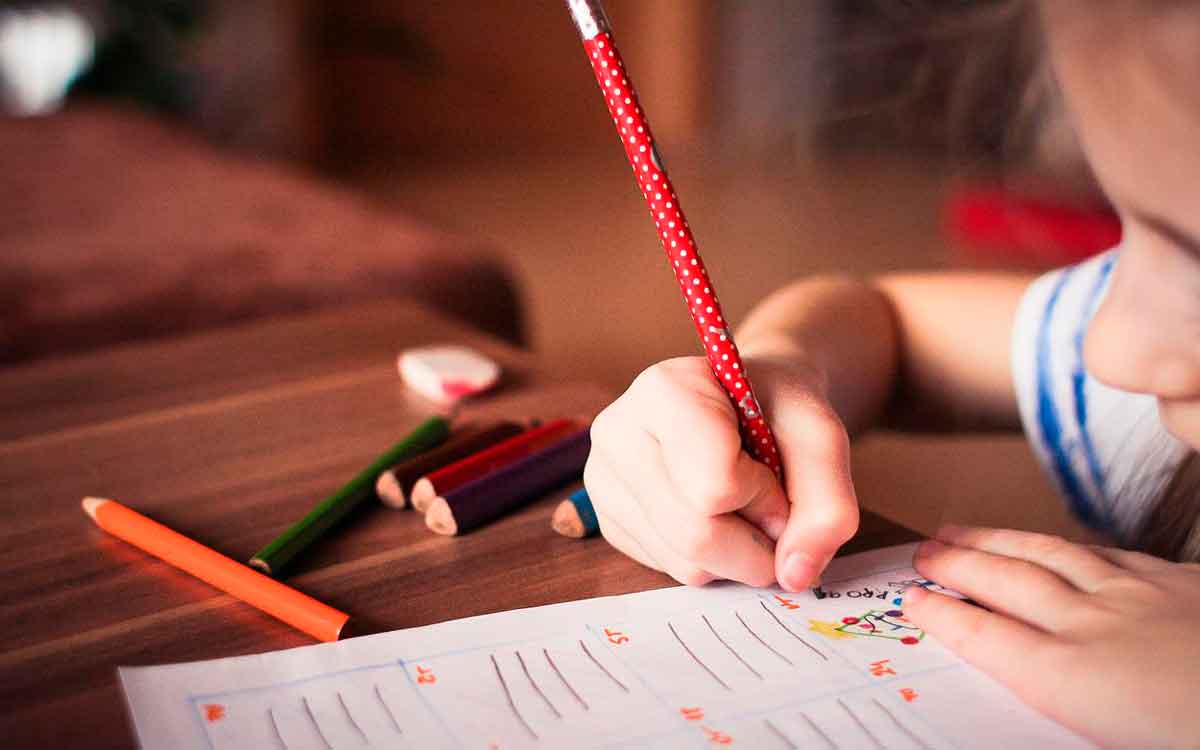 ¿Cómo inscribir a tus hijos al curso de verano de idiomas de la UAEMéx?