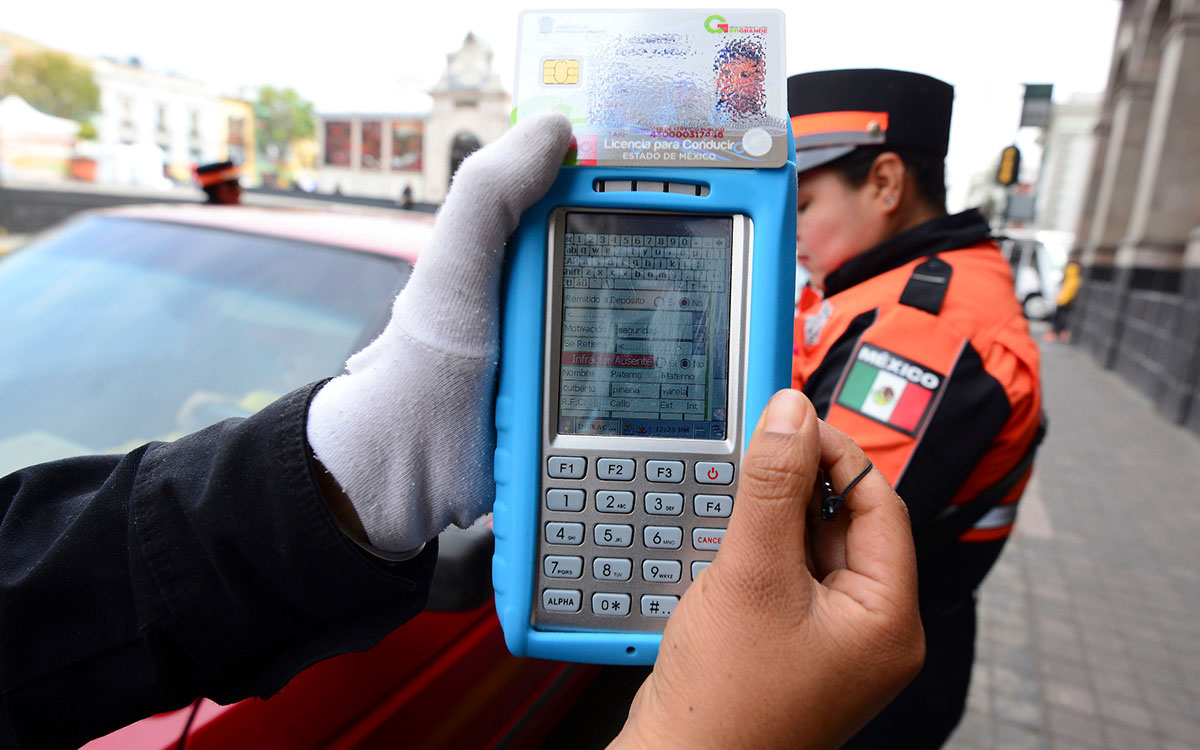 ¿Quiénes pueden levantar una multa de tránsito en Toluca?