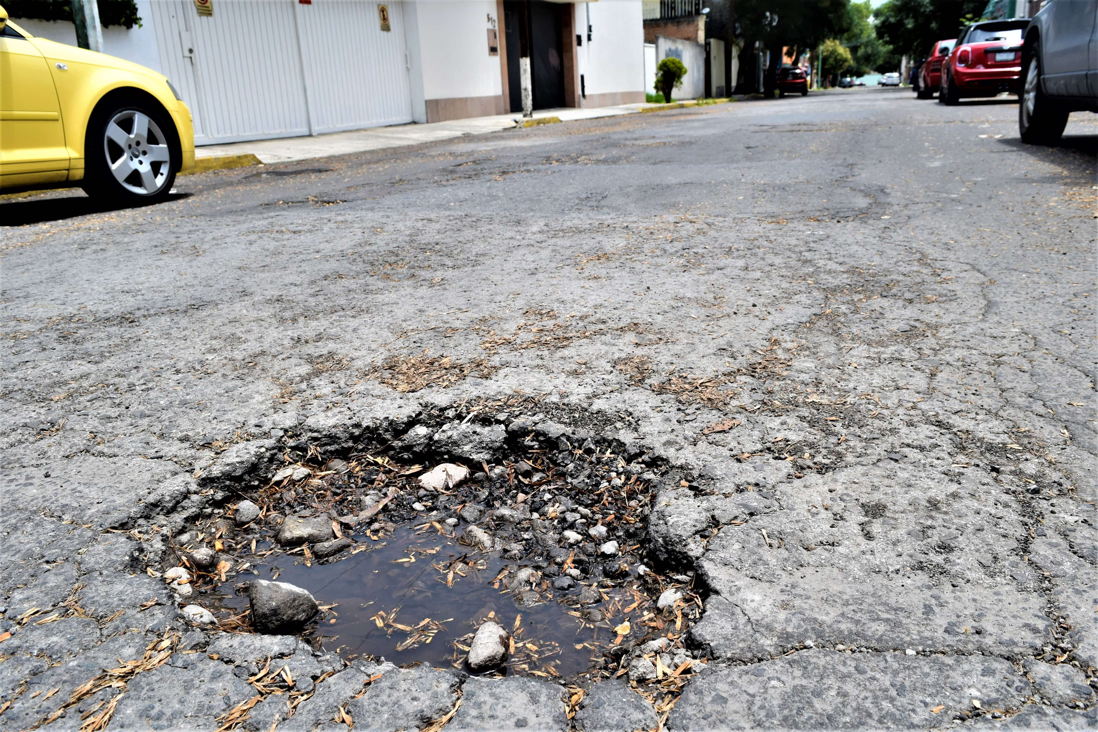 ¡Precaución! Estas son las calles que están en mantenimiento por baches en Toluca
