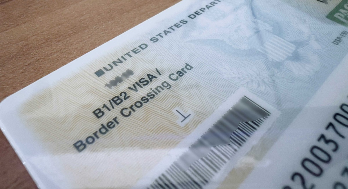 ¿Cuánto cuesta y cómo tramitar mi visa americana?, acá te lo decimos